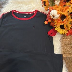 Tommy Hilfiger t shirt. dress in navy blue